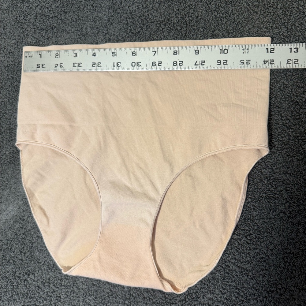 SPANX‎ Beige Shapewear Briefs - Picture 4 of 5